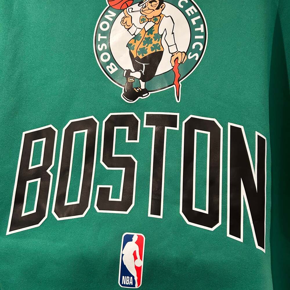 Men's Pro Standard Kelly Green Boston Celtics Script Tail Pullover Hoodie